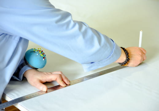 page/Mesure tissus de capiton de cercueil